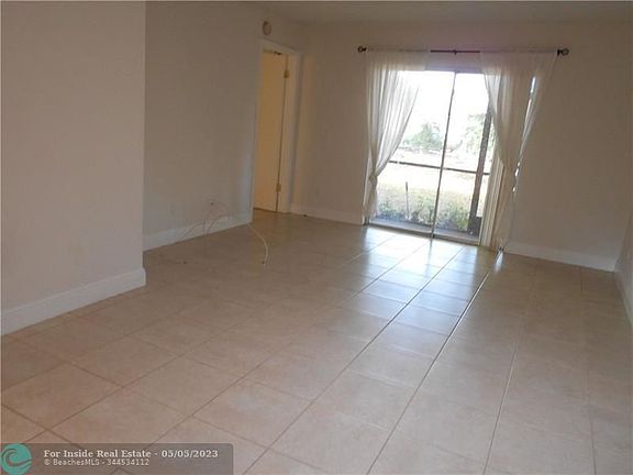 4th image of 811 NW 103rd Ter #105