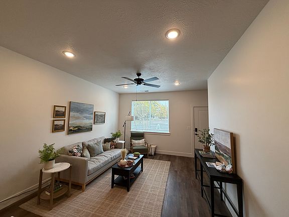 3rd image of 2433 Grimmett Way
