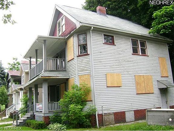 2nd image of 1117 E 114th St