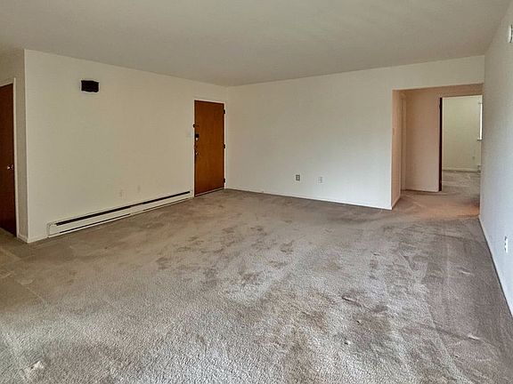 3rd image of 1222-1226 E Livingston St #1226-B