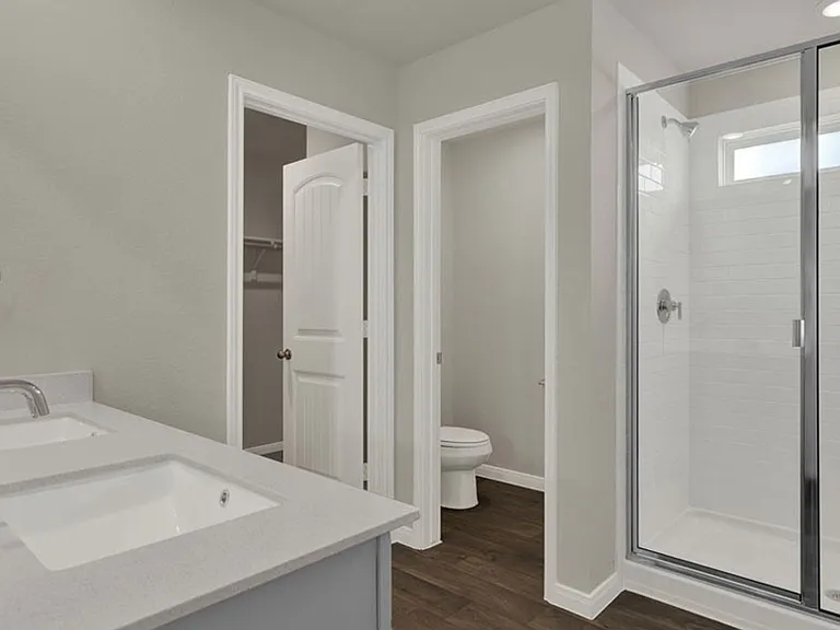 325 Darwin Pl — Photo 14