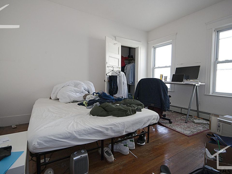 2nd image of 12 Chester St #Lm1