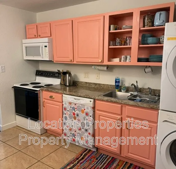 608 W 25th St #1 — Photo 3