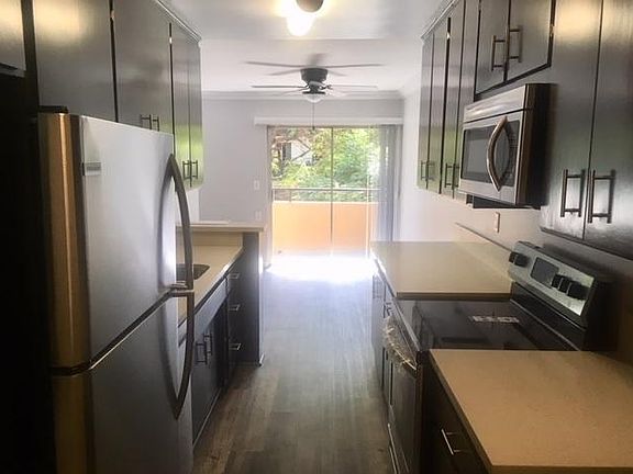 4th image of 649 Westbourne Dr APT 202