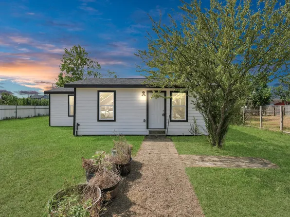 9818 Kerr St, Houston, TX 77029