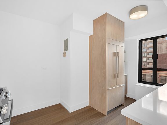 5th image of 501 E 87th St APT 19C