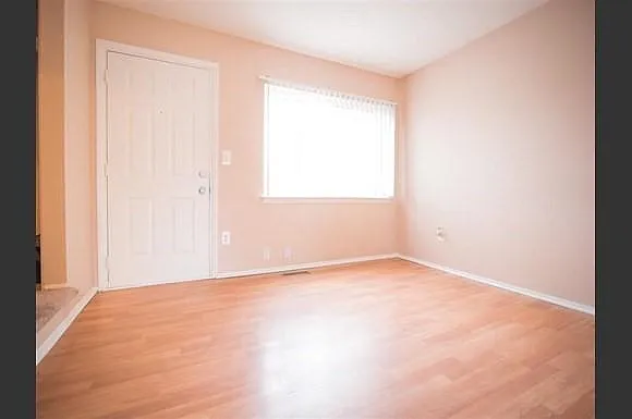 Woodland Square Apartments — Photo 4