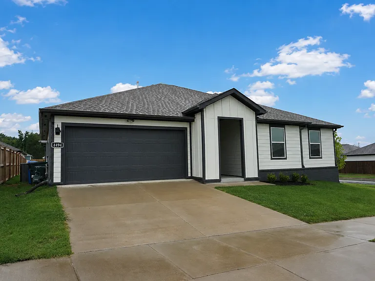 4494 W Canyon Run Dr — Photo 1
