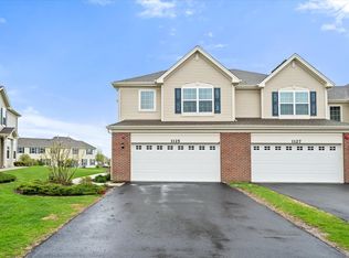 1125 Hawk Hollow Dr, Yorkville, IL 60560