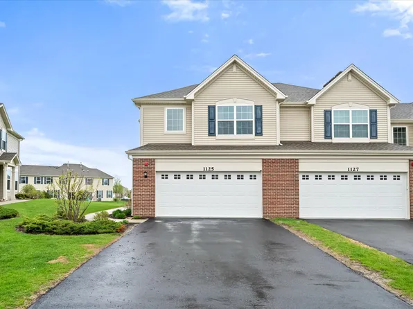 1125 Hawk Hollow Dr, Yorkville, IL 60560