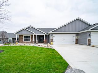 424 Gene Dr, Roanoke, IN 46783