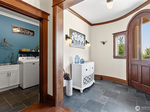 3rd image of 31812 19th Drive NW