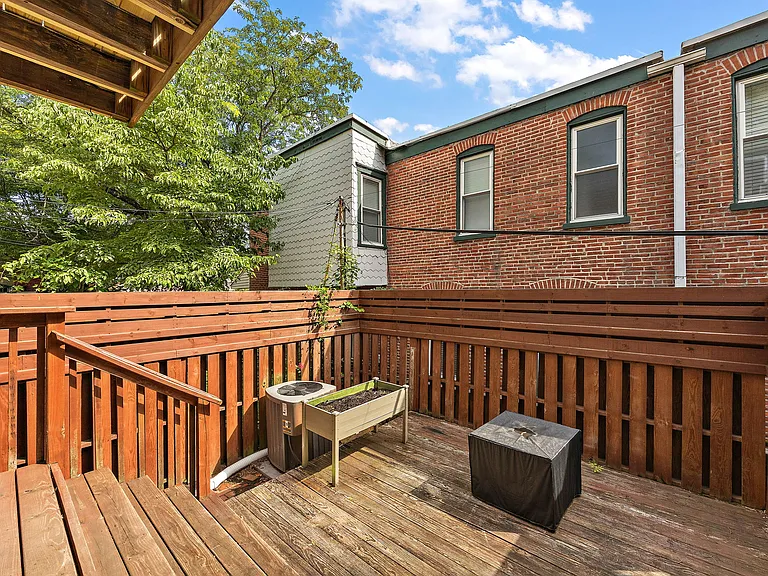 925 Lovering Ave — Photo 10