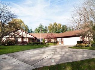 1561 Hanes Rd, Dayton, OH 45434