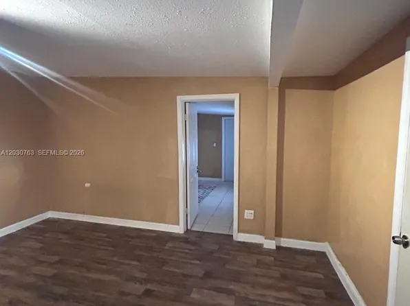 2300 NW 64th Ave #1, Fort Lauderdale, FL 33313