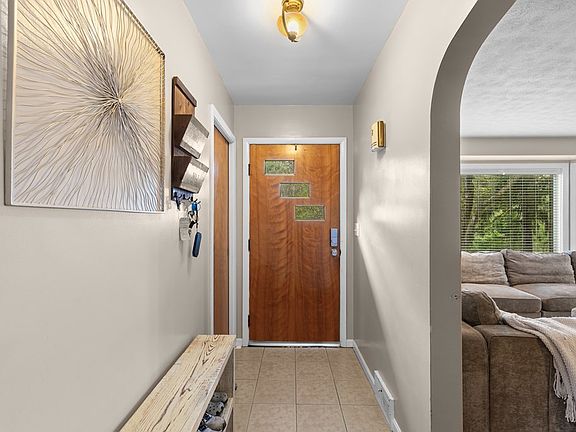 5th image of 116 Cherry Hill Road