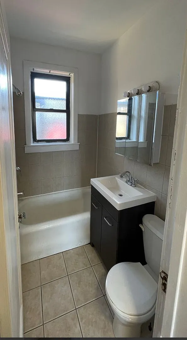 1 bed, $1,425 — Photo 3
