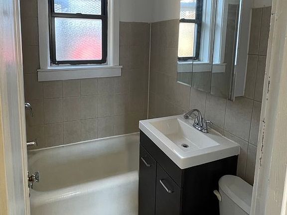 5th image of 5055 W Agatite Ave #2W