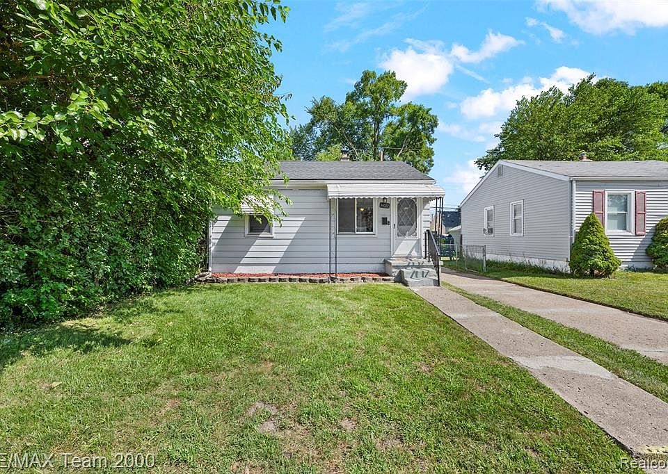 1st image of 34080 Harroun St