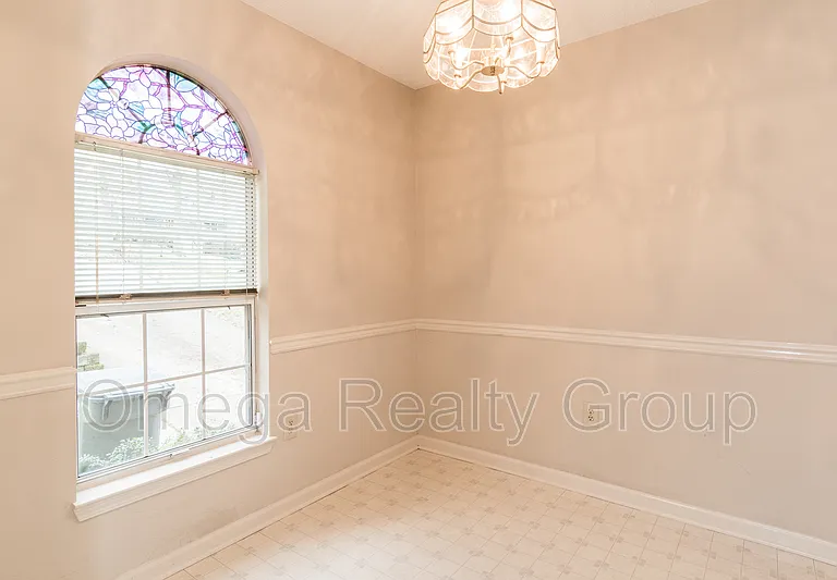 6770 Charles Dr — Photo 17