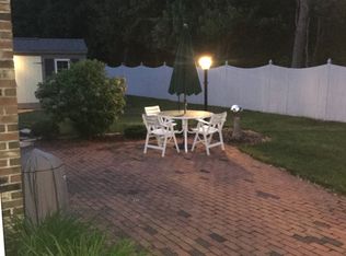 173 Atherton St, Springfield, MA 01104