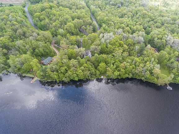 3rd image of 911 Highland Dr