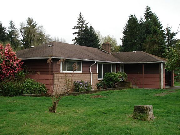 3rd image of 704 SE Weir St