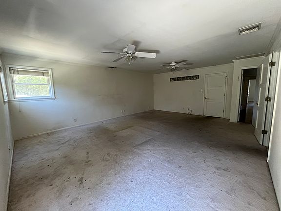 4th image of 1047 N Parish Pl