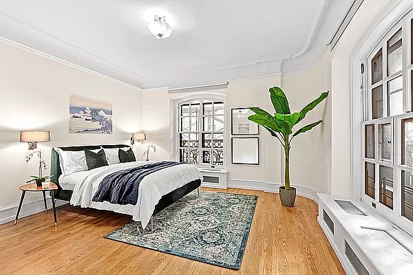 1st image of 2109 Broadway APT 540