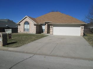 1704 Oakmeadow Dr, Decatur, TX 76234