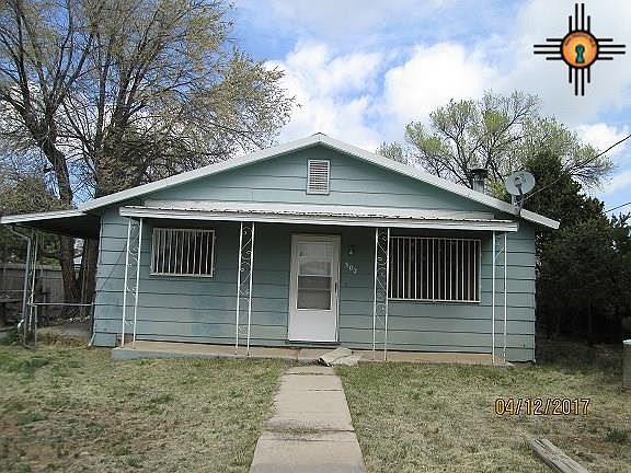 1st image of 502 Maximiliano Dr