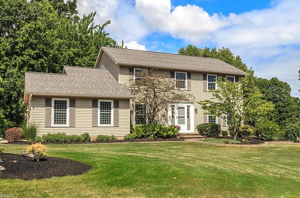 1st image of 10130 S Hampton Ct