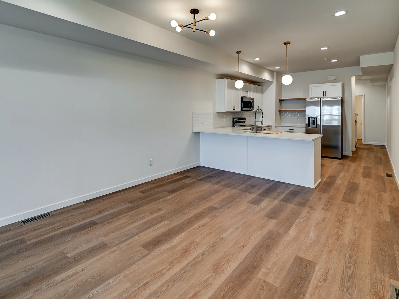 2 bed, 2.5 bath, 1516 sqft, $2,550 — Photo 4