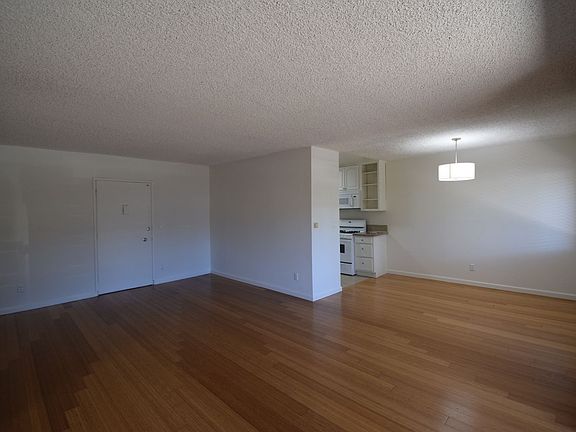5th image of 5502 Corteen Pl APT 103