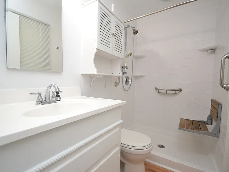 806 Kingswood Dr — Photo 35