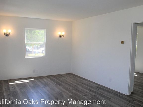 4th image of 1755 Evans Ave APT 1