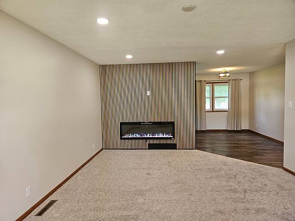 5th image of 2407 22nd Ave