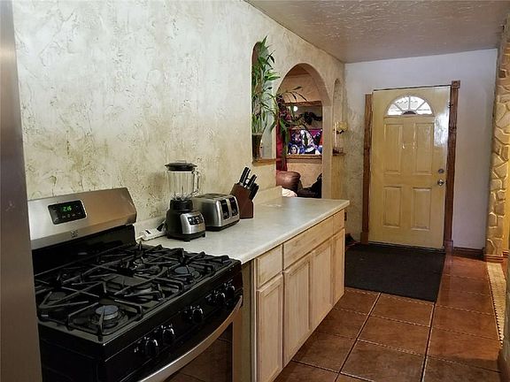 4th image of 603 Lazy River Dr