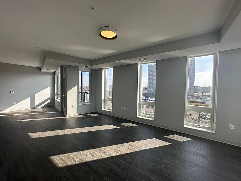 Luna Apartments — Photo 116
