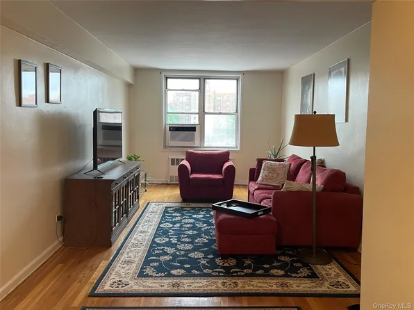 1430 Thieriot Avenue #6J, Bronx, NY 10460