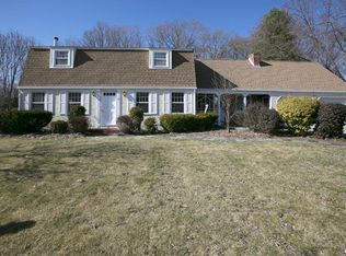 23 Ridgeland Dr, Cumberland, RI 02864