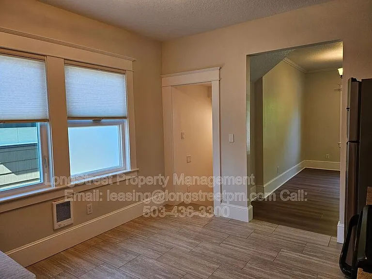 1749 SE 46th Ave — Photo 2