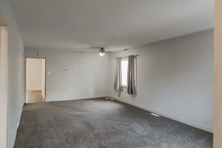 10423 102nd Ave #1A — Photo 3