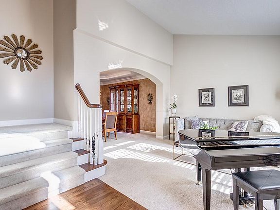 5th image of 2565 Aikin Cir N