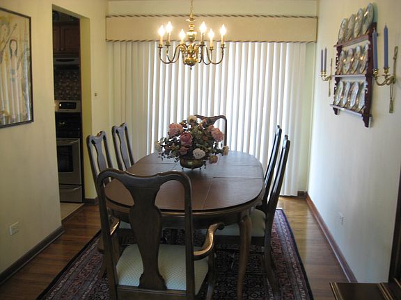 4th image of 10453 S Stowe Ct