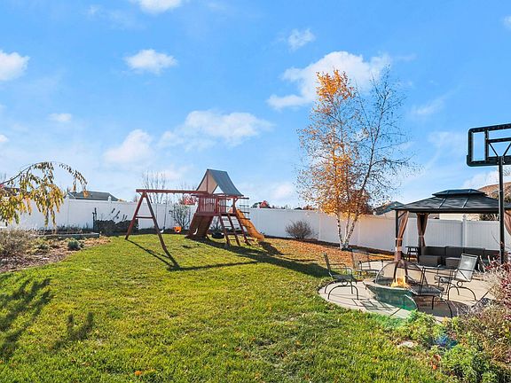 2nd image of 1010 Badger Dr
