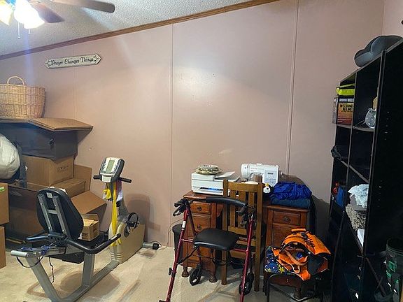 4th image of 1751 Bell Rd