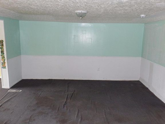5th image of 1923 Pater Ave
