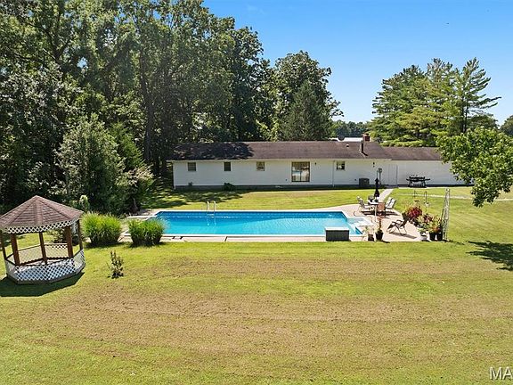 4th image of 5820 E Copple Rd