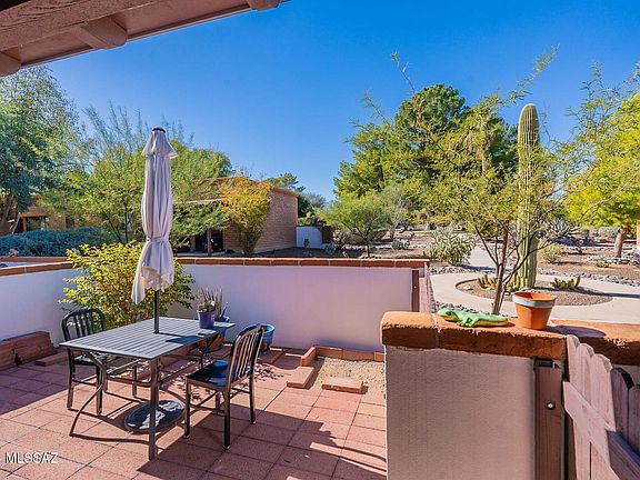 4th image of 207 S Paseo Quinta APT C